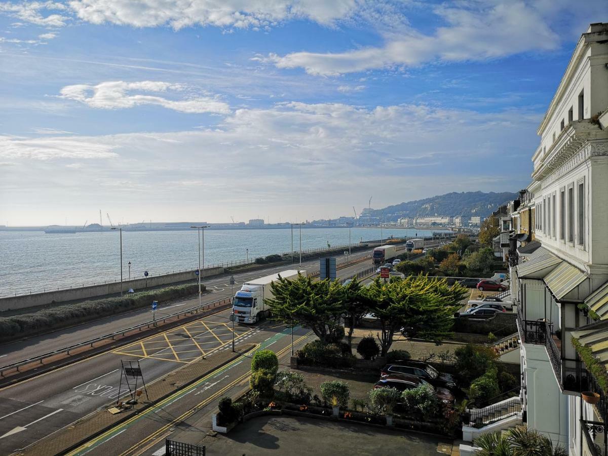 Whole Flat Next To Dover Port With Parking Bagian luar foto