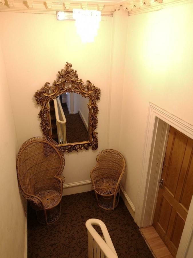 Whole Flat Next To Dover Port With Parking Bagian luar foto