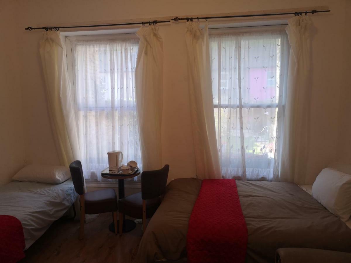 Whole Flat Next To Dover Port With Parking Bagian luar foto